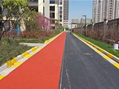 6個(gè)方法避免彩色瀝青路面出現(xiàn)裂縫